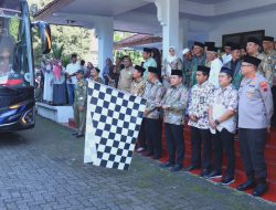 Kapolres dan Forkopimda Hadiri Pelepasan Jamaah Calon Haji Kabupaten Pekalongan